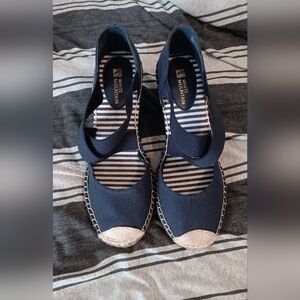 White Mountain Womens Blue Shoes Size 8